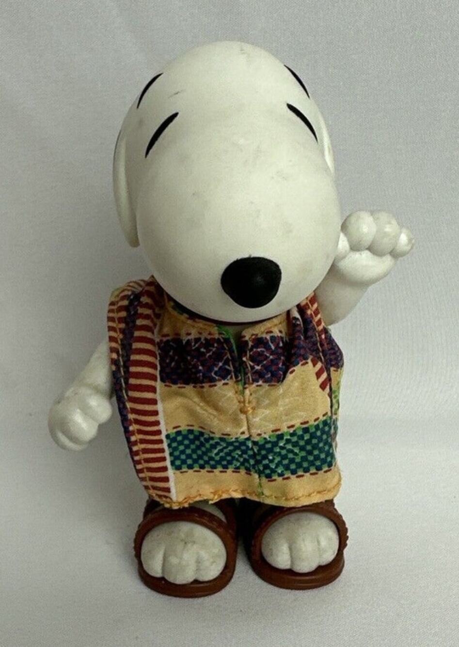 Vintage 1999 Hasbro Snoopy Sombrero Toy